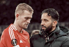 Ruben Amorim Siap Rombak Lini Tengah MU