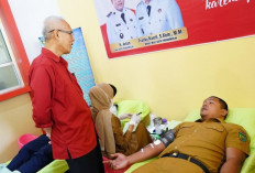 Peringati Seperempat Abad ARSADA, Wawako Prabumulih Sumbangkan Sekantong Darah