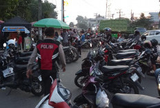 Ganggu Lalu Lintas dan Sebabkan Kemacetan, Polisi Tertibkan Parkir di Kawasan Kuliner Unsri Indralaya