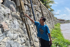 Wow, Talud Rp15 Miliar di OKUT Diduga Tak Sesuai Standar  ‎  ‎