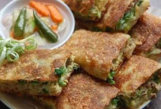 Martabak Telur : Kuliner Favorit yang Menggugah Selera dan Sarat Tradisi