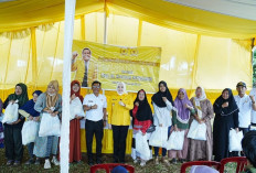 Wabup Netta Salurkan Bantuan Sembako  