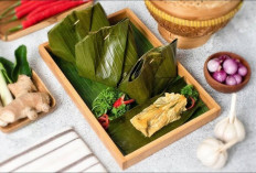 Tum Ayam Hidangan Tradisional Kaya Rempah yang Mulai Populer Kembali