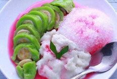 Es Pisang Ijo : Kuliner Khas Makassar yang Segar dan Menggugah Selera