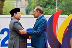 Hadiri KTT ke-46 ASEAN di KLCC