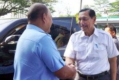 Luhut Bantah Prabowo Tegur Panglima TNI Terkait Mutasi Letjen Kunto 