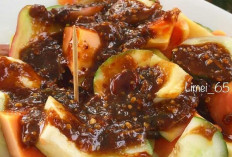 Rujak Petis : Perpaduan Unik Rasa Asin, Manis dan Pedas yang Tak Tergantikan