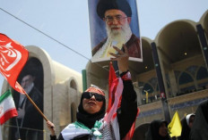 MPR Melayat Ali Khamenei
