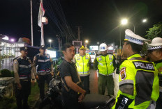 Jelang Pemilu Polres Muara Enim - TNI Laksanakan Razia