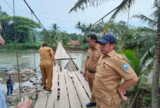 Dinas PUPR OKU Segera Perbaiki Jembatan Gantung di Desa Lubuk Tupak