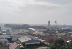 BMKG Imbau Warga Waspadai Kabut Tebal di Palembang : Jarak Pandang Terbatas 600 Meter !