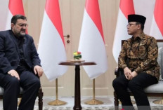Prabowo Subianto Kirim Surat Duka Cita atas Wafatnya Ali Khamenei 