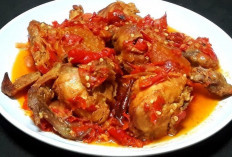 Ayam Goreng Balado: Kuliner Pedas Nusantara yang Tak Pernah Kehilangan Penggemar