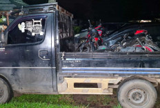 Bubarkan Balap Liar di KPT Tanjung Senai : Satu Mobil Tabrak Polisi !