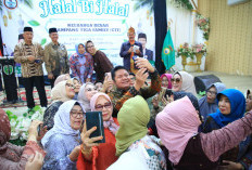 Tekankan Pentingnya Mempererat Silaturahmi, Deru Hadiri Halal Bihalal Campang Tiga Family