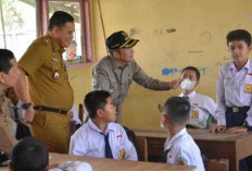 Siswa di Palembang Kembali Masuk Sekolah
