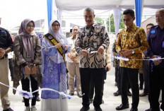 Gedung Perpustakaan OKU Timur dan Aplikasi Srikandi Diresmikan