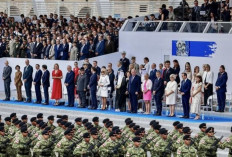 Kontingen TNI Buka Parade di Paris