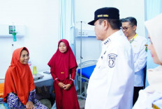  Pastikan Kesiapan Medis, Bupati Sempatkan Cek Tensi dan Gula Darah di Sela Kunjungan Kerja