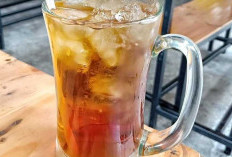 Es Teh : Minuman Andalan yang Selalu Dicari di Tengah Panas Terik