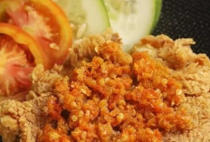 Apa Itu Ayam Geprek? Kuliner Pedas yang Menggoda Selera