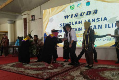 Gubernur Herman Deru Apresiasi Sekolah Lansia di Ogan Ilir 