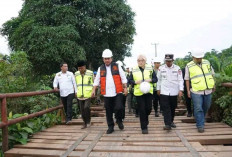 Wujudkan Janji, Bupati Askolani Launching Rehab Jembatan Tanah Kering Pulau Rimau 