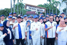 Gubernur Herman Deru melepas kontingen Sumsel menuju Pornas Korpri 2025