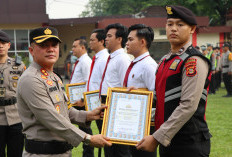 25 Personel Polres Muara Enim Dapat Penghargaan