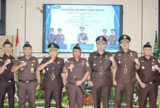 Dua Pejabat Kejari Muara Enim Dapat Promosi