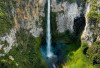 Pesona Wisata Air Terjun di Indonesia: Keindahan Alam yang Menyegarkan Jiwa