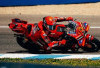 Drama Hujan & Penalti di Le Mans: Marc Marquez Nyaman di Puncak Klasemen