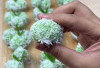 Tips Membuat Klepon Anti Pecah, Lembut dan Bikin Nagih