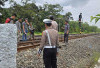 Disenggol Kereta Api, IRT Patah Tangan
