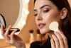Bingung Pilih Compact Powder Atau Two Way Cake, Kenali Perbedaannya!