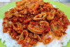 Nasi Sambal Cumi, Sensasi Pedas Gurih yang Membuat Lidah Bergoyang