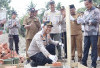 Peletakan Batu Pertama Pembangunan Mushola Pospol Marga Baru, Ini Harapan Kapolres Mura !