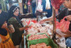 MBG Libur, Penjualan Telur dan Daging Ayam Potong di OKU Babak Belur