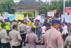 Ratusan Warga Pematang Panggang  OKI Minta Pengadilan Bebaskan Kadesnya yang Tersandung Kasus Ijazah Palsu
