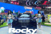 Bertenaga, Irit, dan Aman: Rocky e-Smart Hybrid Jadi Pilihan Cerdas Konsumen Urban di GIIAS 2025 !