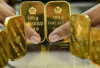 Harga Emas Antam Hari Ini 28 Juli 2025: Turun Tipis Rp1.000 Menjadi Rp1.914.000 per Gram !